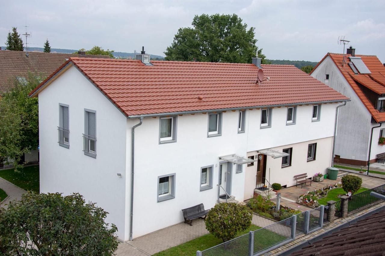 Appartment Vogel Ferienwohnungen Zirndorf Luaran gambar